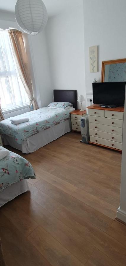 St Davids & Moorfield Hotels Chapel Street Llandudno Eksteriør billede